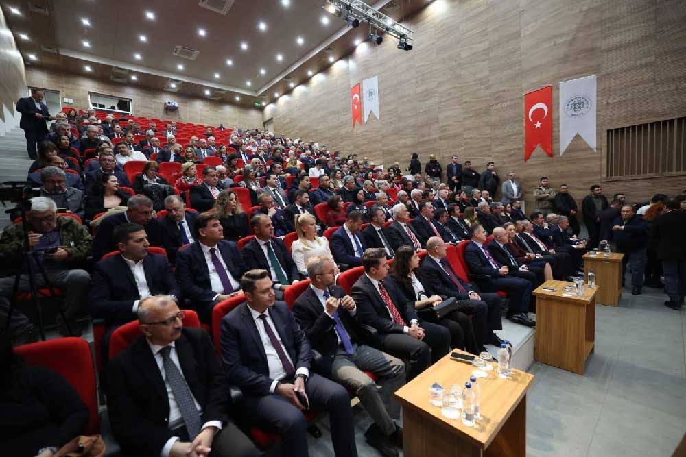 Baskan Seniz Dogana Egfden Odul 2