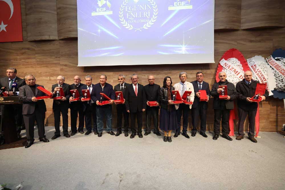 Baskan Seniz Dogana Egfden Odul 3