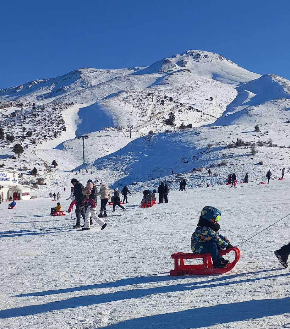 Bozdag Kayak Merkezinde Ara Tatil Yogunlugu4