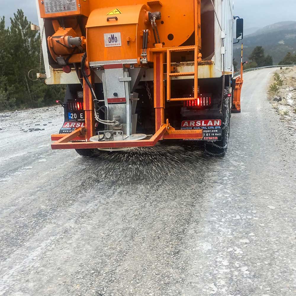 Camelide Kis Mesaisi Yeni Tuzlama Araci Ilk Gorevine Cikti 2