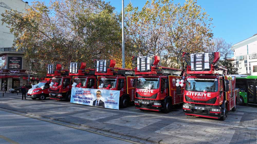 Denizli Buyuksehirden 100 Yeni Aracla Hizmet Filosunu Zenginlestirdi1