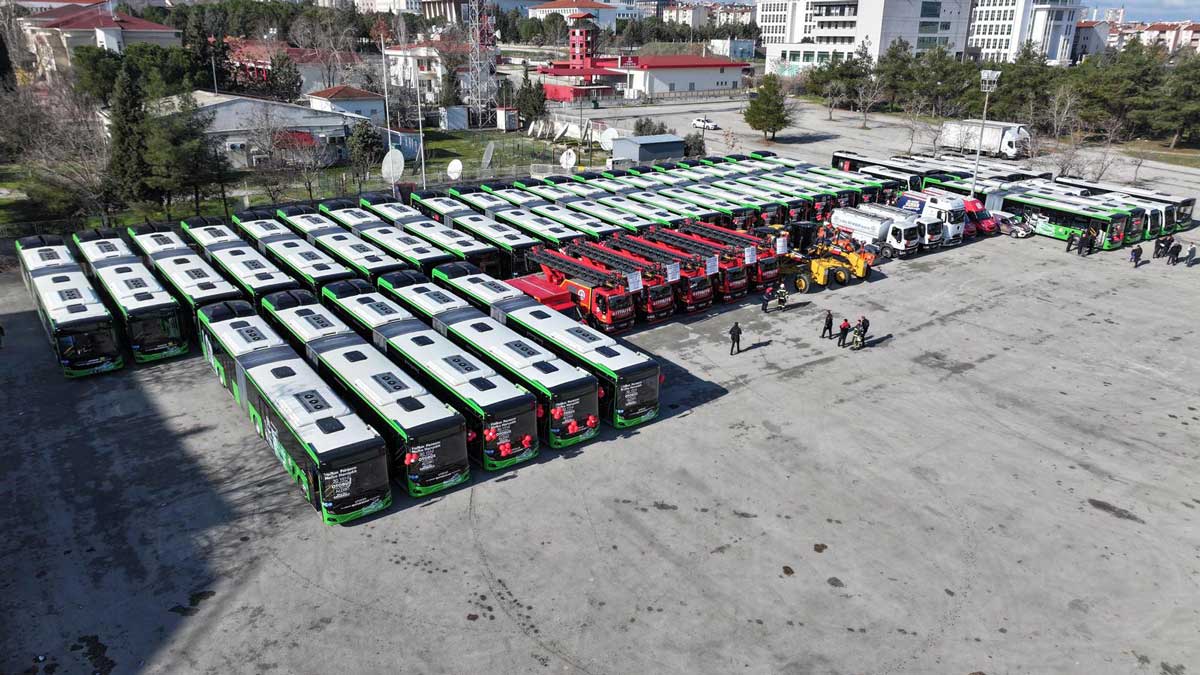 Denizli Buyuksehirden 100 Yeni Aracla Hizmet Filosunu Zenginlestirdi6