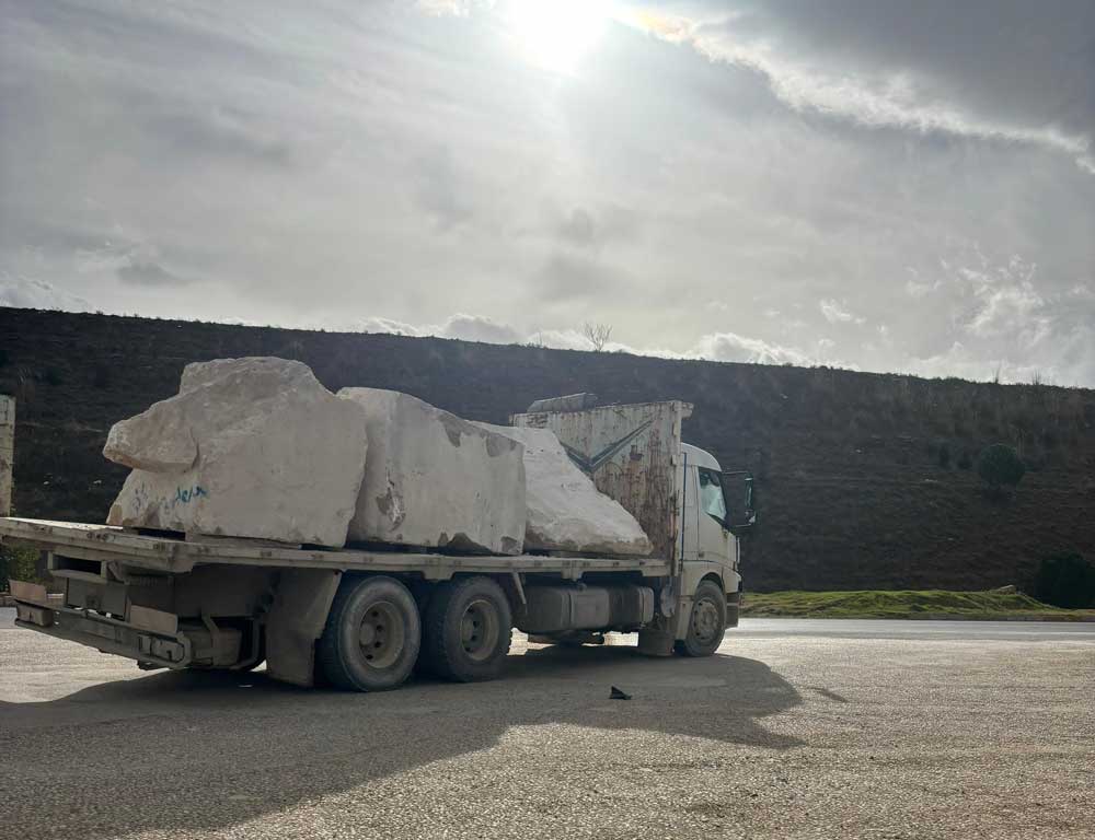 Denizli Mermer Blok Kamyon Tehlikeli Yolculuk1