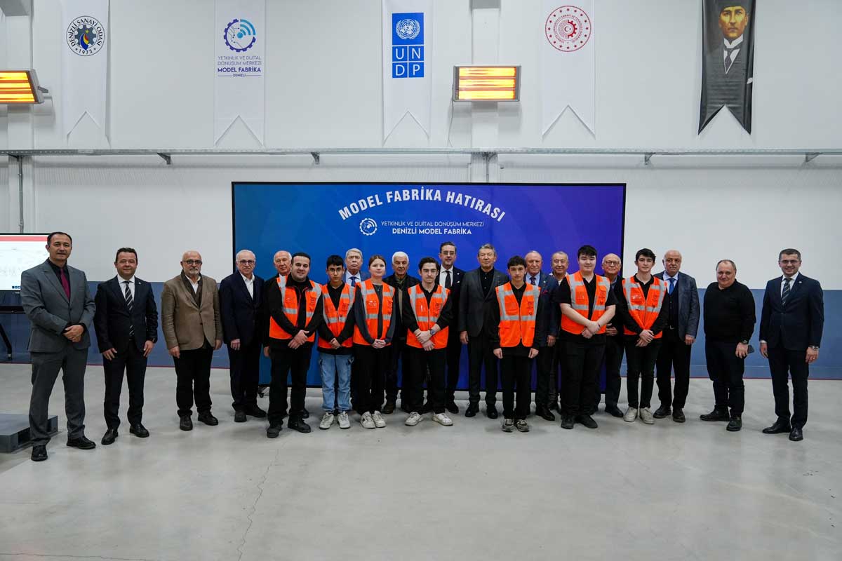 Denizli Sanayisinin Duayenleri 2026Nin Ilk Toplantisinda Bir Araya Geldi Hedef Model Donusu2