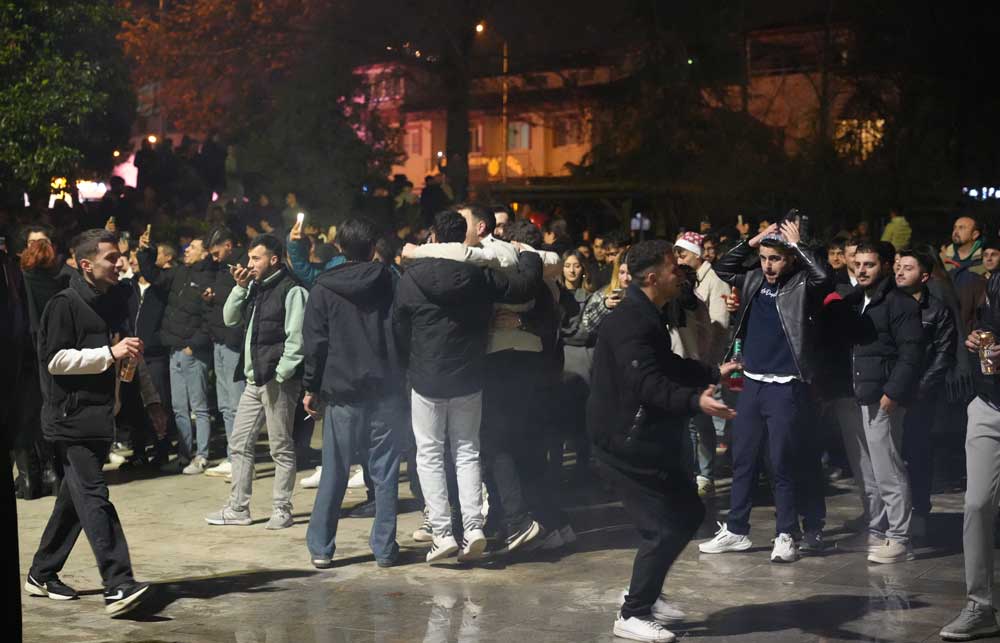 Denizli Yeni Yil Coskuyla Girdi1