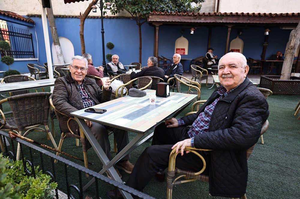 Denizlide Emeklilere Nefes Aldiran Adres 1