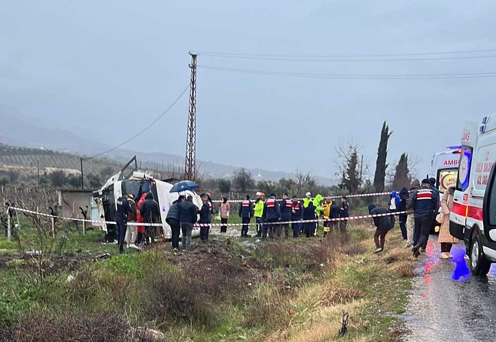 Denizlide Ise Giden Memurlar Uzum Bagina Uctu 1I Agir 25 Yarali 1