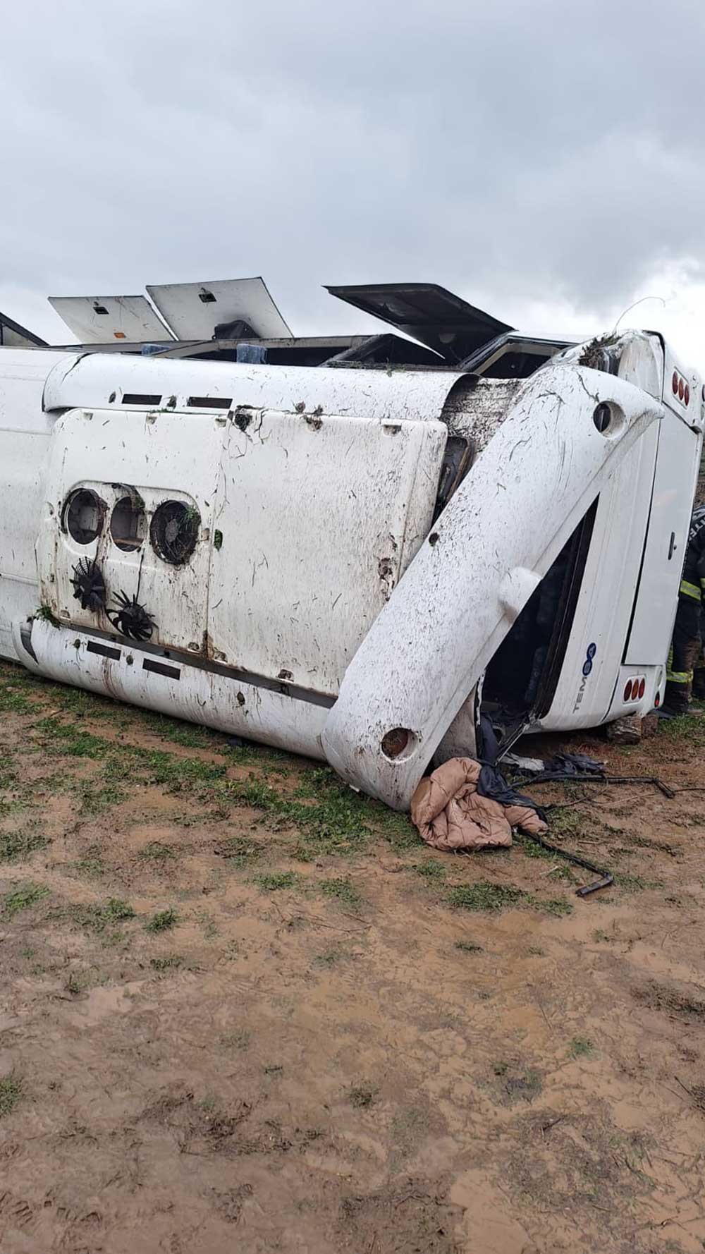 Denizlide Ise Giden Memurlar Uzum Bagina Uctu 1I Agir 25 Yarali 2