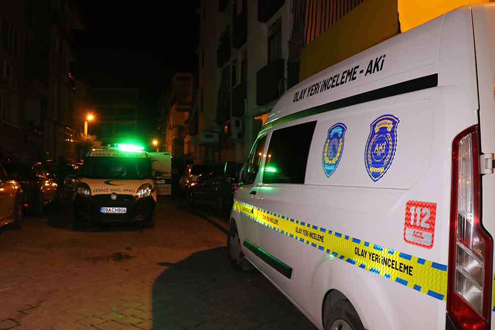 Denizlide Yasli Kadin Alevlerin Arasinda Can Verdi 1