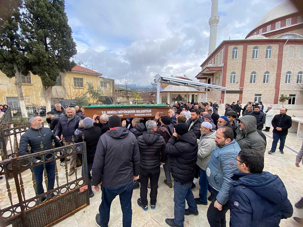 Gazeteci Mustafa Karapinar 8 Ay Sonra Bu Kez Baba Acisi Yasadi 2