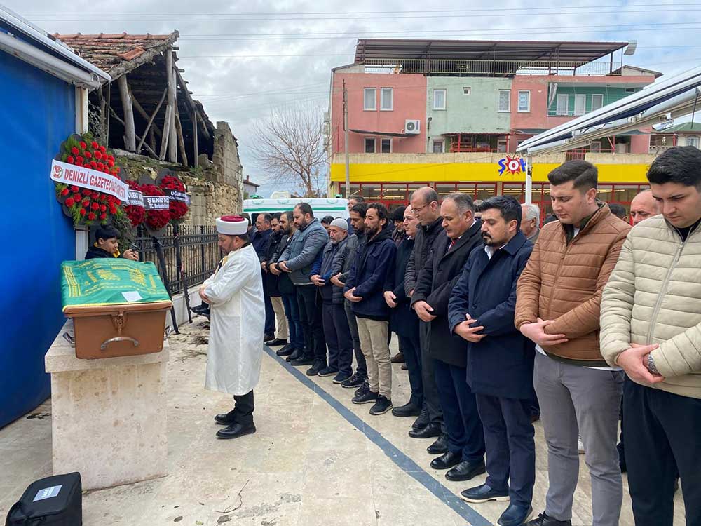 Gazeteci Mustafa Karapinar 8 Ay Sonra Bu Kez Baba Acisi Yasadi 4