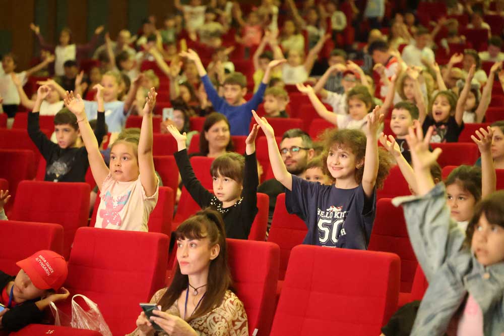 Merkezefendide 2 Uluslararasi Cocuk Ve Genclik Tiyatrolari Festivali Basvurulari Basladi1