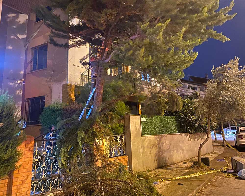 Pamukkale Belediyesinden Firtina Nobeti