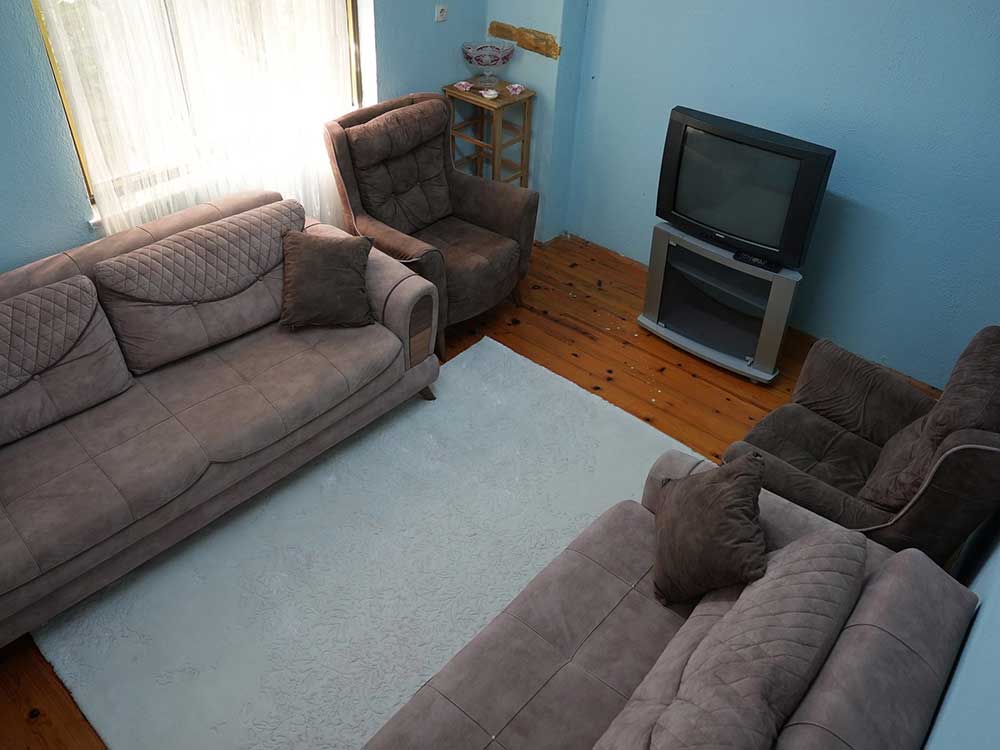 Sevgi Eli Binlerce Aileye Umut Oldu 2