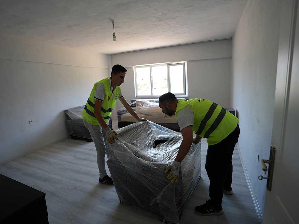 Sevgi Eli Binlerce Aileye Umut Oldu