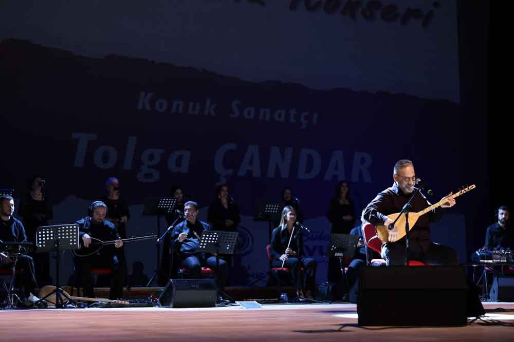 Usta Sanatci Talip Ozkan Denizlide Turkulerle Anildi