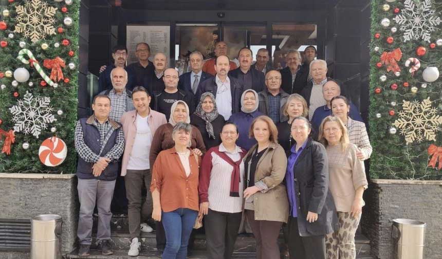 12 Yil Sonra Ayni Sofrada Bulustular