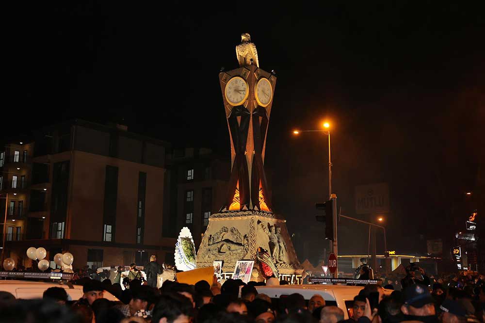 Baskan Cavusoglu Depremin Yil Donumunde Adiyamanda