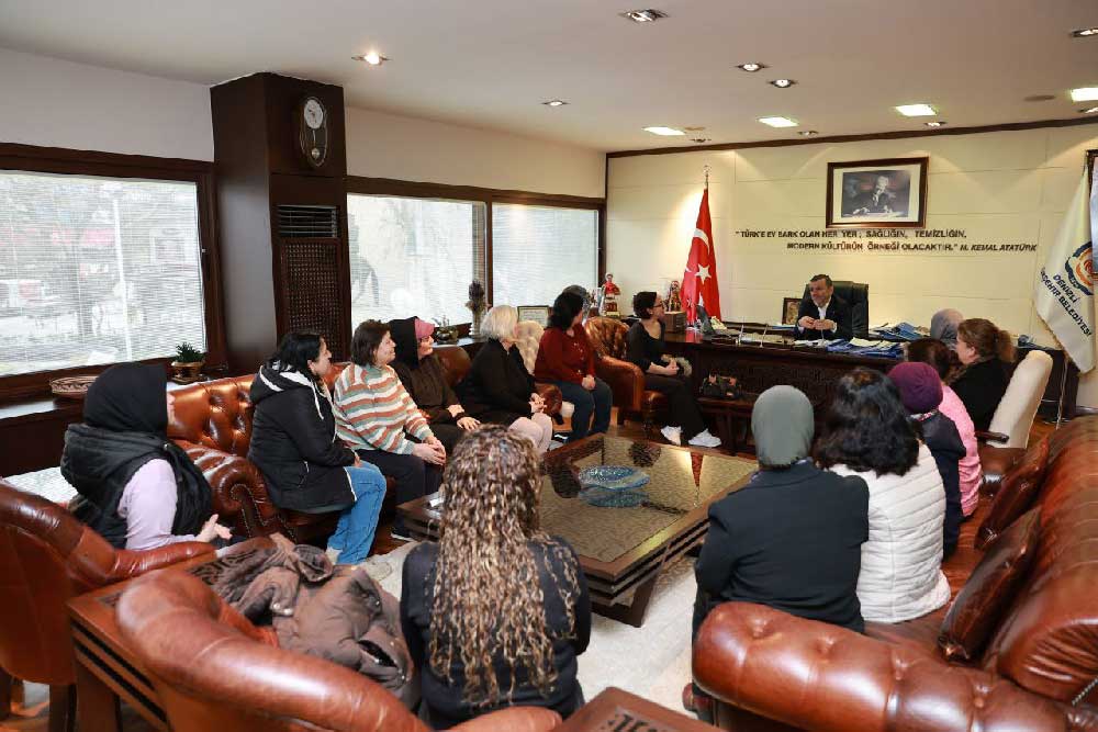 Buldan Ve Babadagli Kadinlardan Tesekkur Ziyareti 1