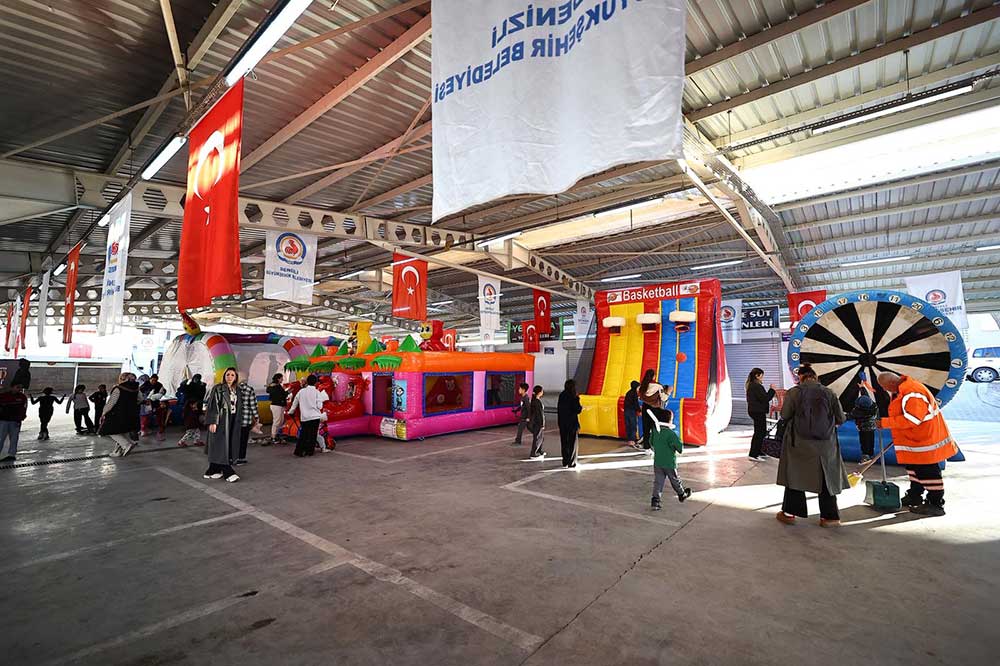 Buyuksehirin Ramazan Sofralari Kuruldu 3