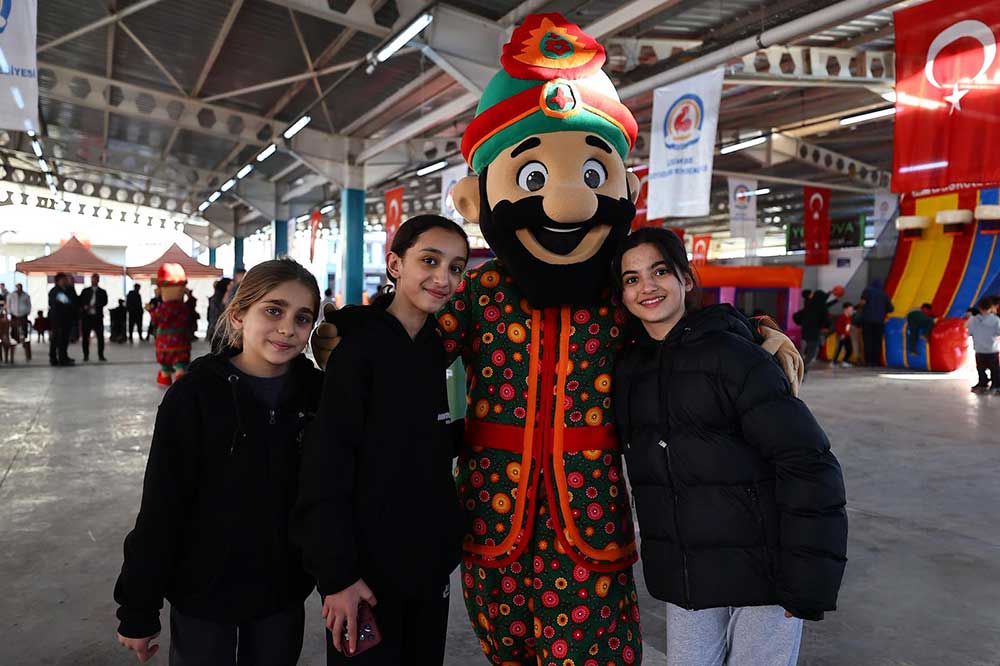 Buyuksehirin Ramazan Sofralari Kuruldu 5