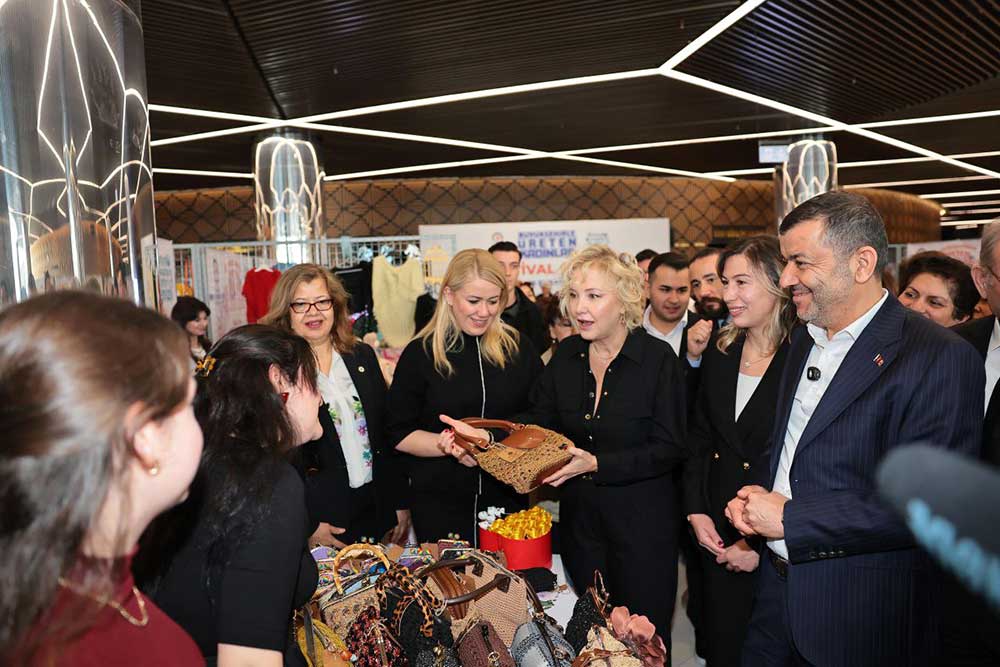 Buyuksehirle Ureten Kadinlar Festivali Kapilarini Acti 4