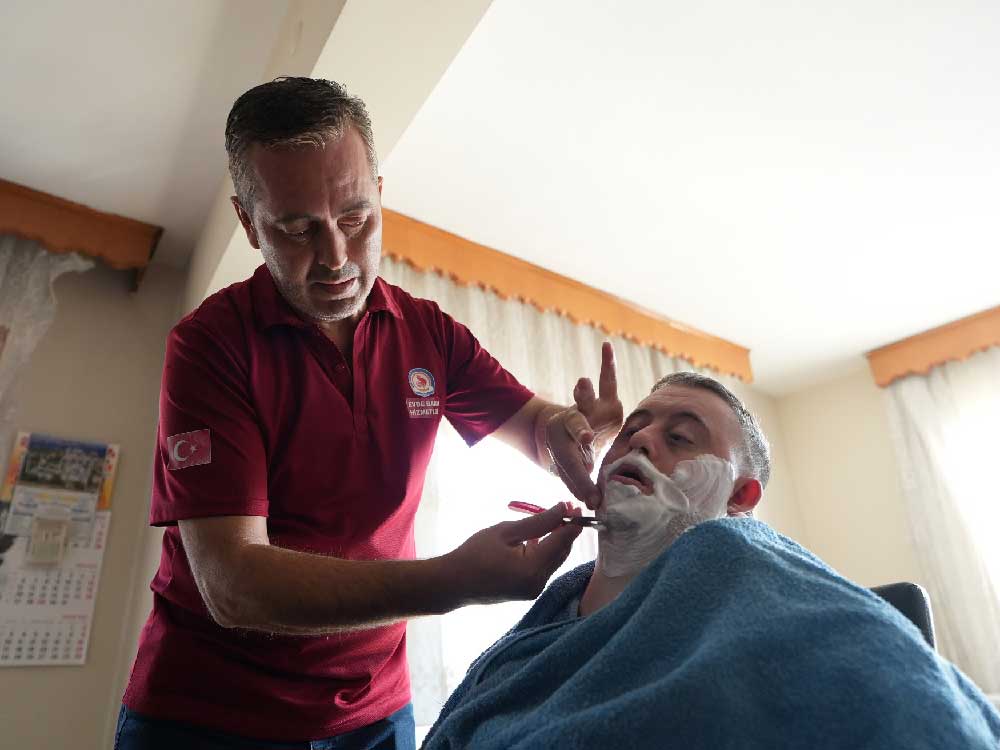 Denizlide Ihtiyac Sahiplerinin Kapisi 150000 Kez Calindi 1