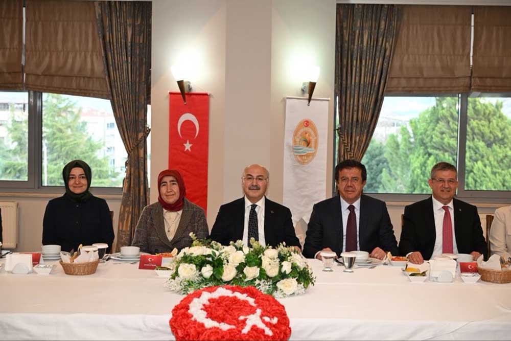 Denizlide Sehit Aileleri Ve Gaziler Onuruna Program Duzenlendi 1