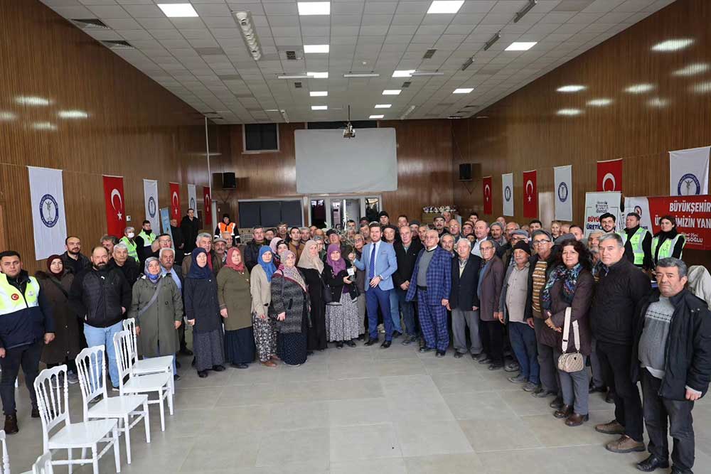 Tavasli Ureticilere 5 Bin 991 Zeytin Fidani Dagitildi 1