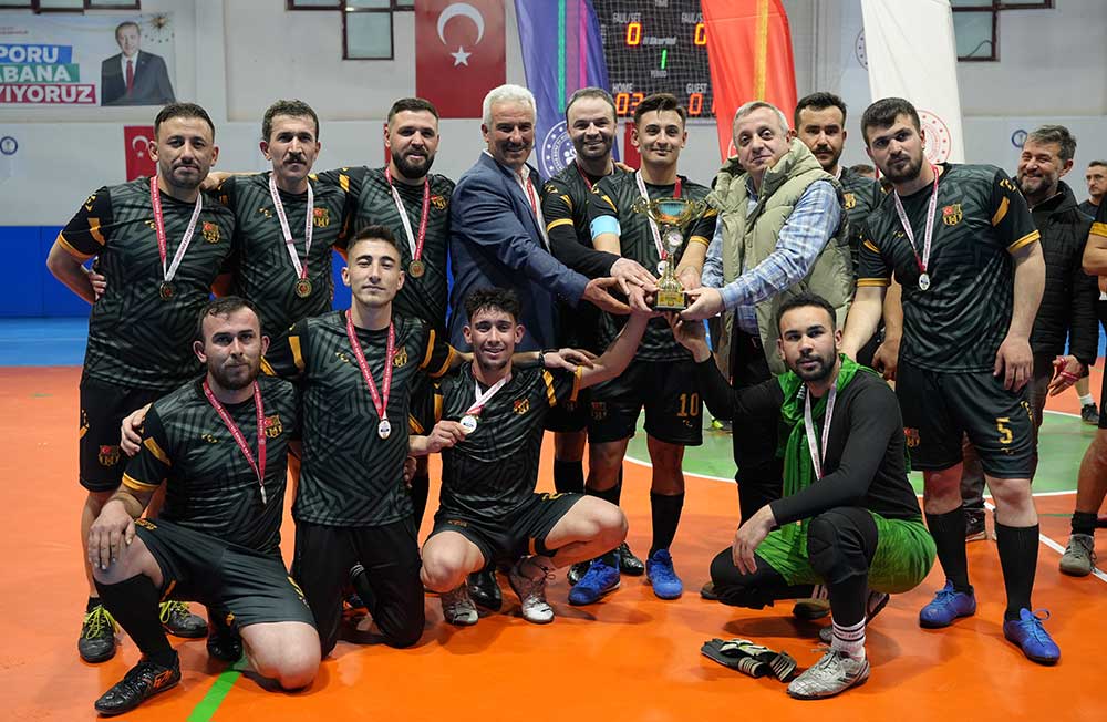 Tavasta Mahalleler Kozlarini Sahada Paylasti 3