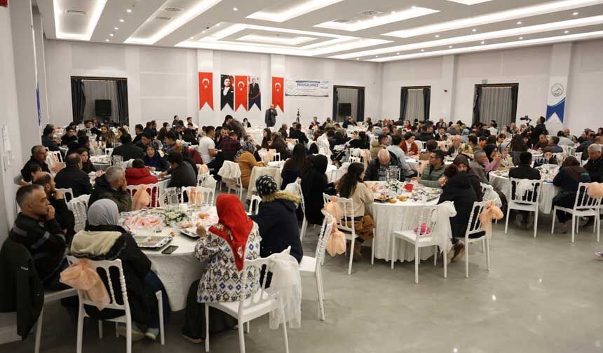 Cameli Belediyesi Calisanlari Iftar Programinda Bir Araya Geldi 2