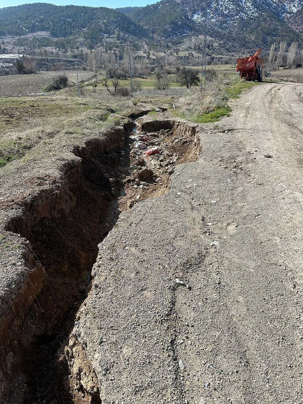 Cameli Belediyesi Yol Bakim Calismalarina Hiz Kesmeden Devam Ediyor 1