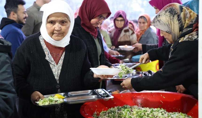Camelide Gonul Sofrasi Emecik Mahallesinde Kuruldu 2