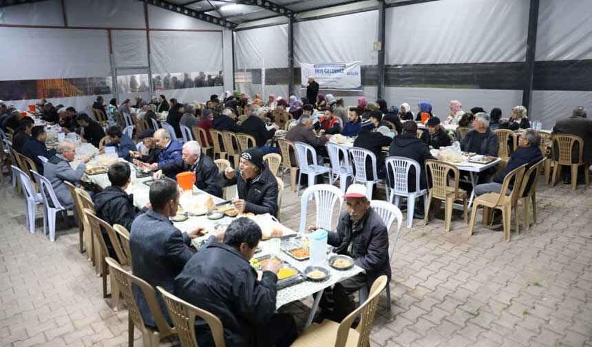 Camelide Gonul Sofrasi Emecik Mahallesinde Kuruldu