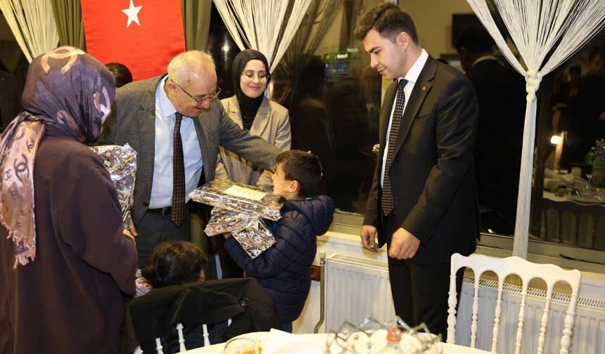 Camelide Sehit Ve Gazi Aileleri Onuruna Anlamli Iftar 2