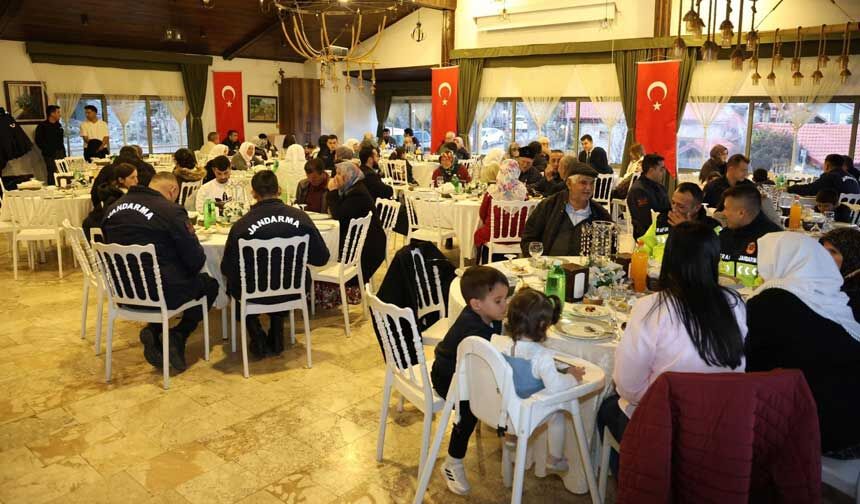 Camelide Sehit Ve Gazi Aileleri Onuruna Anlamli Iftar 3