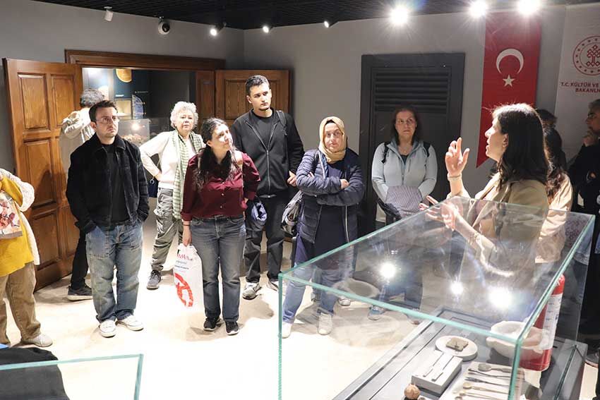 Denizlide Antik Tip Aletleri Sergisi Yogun Ilgi Gordu 2