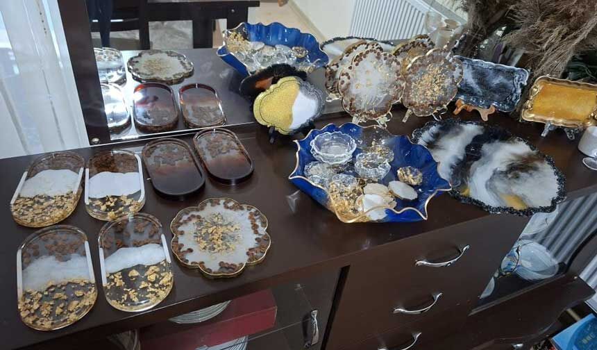 Denizlili Annenin Ornek Mucadelesi Evini Atolyeye Sevgisini Kazanca Donusturdu