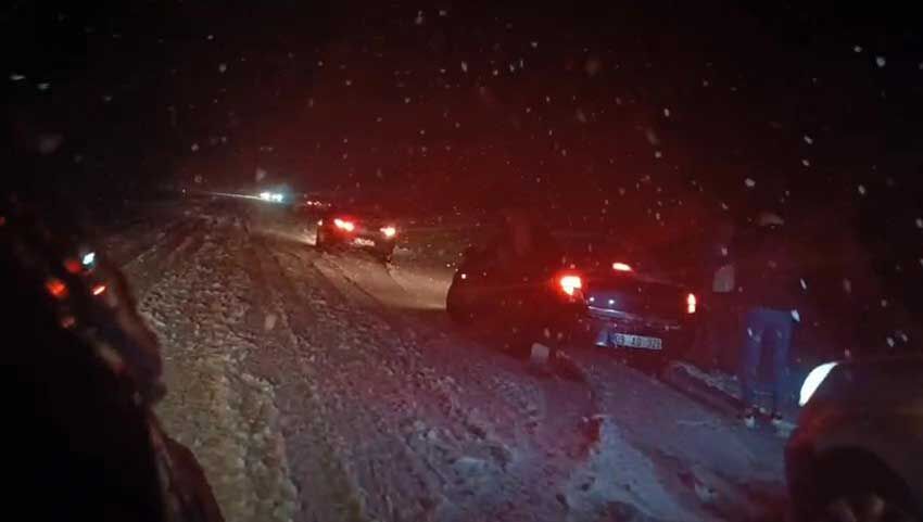 Denizlinin Bircok Ilcesi Beyaz Ortuyle Kaplandi 2