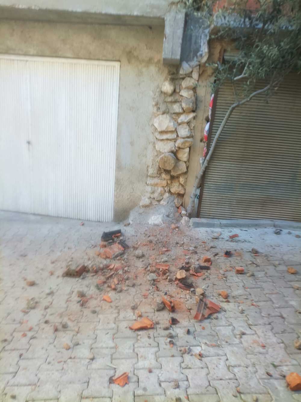 Iki Ilcede Hasara Neden Olan Depremle Ilgili Saha Calismasi Baslatildi 3