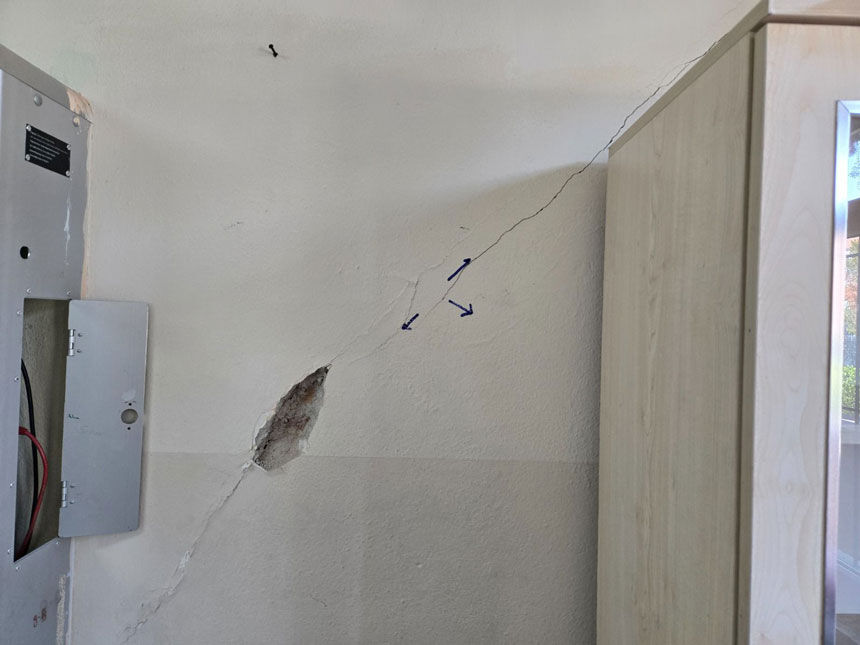 Pamukkale Universitesi Raporu Buldan Depremi Sonrasi Okullar Mercek Altinda