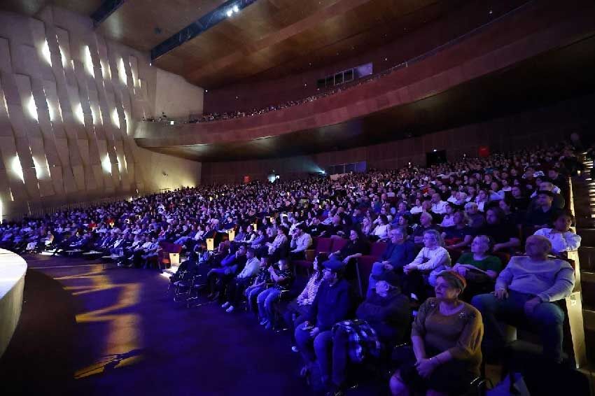 Anadolu Rock Muziginin Efsane Ismi Cem Karaca Eserleriyle Denizlide Anildi 2