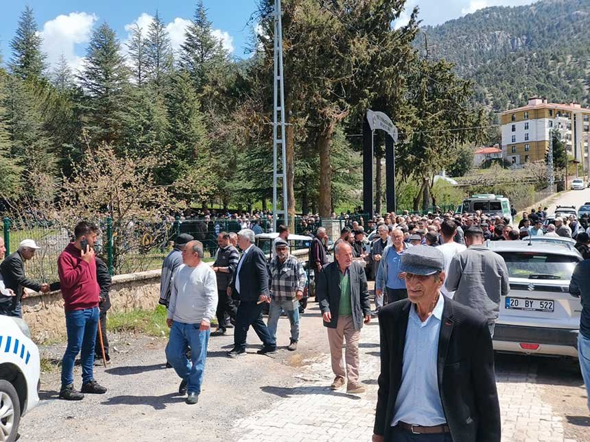 Baskan Arslandan Gencer Ailesine Taziye Ziyareti 2