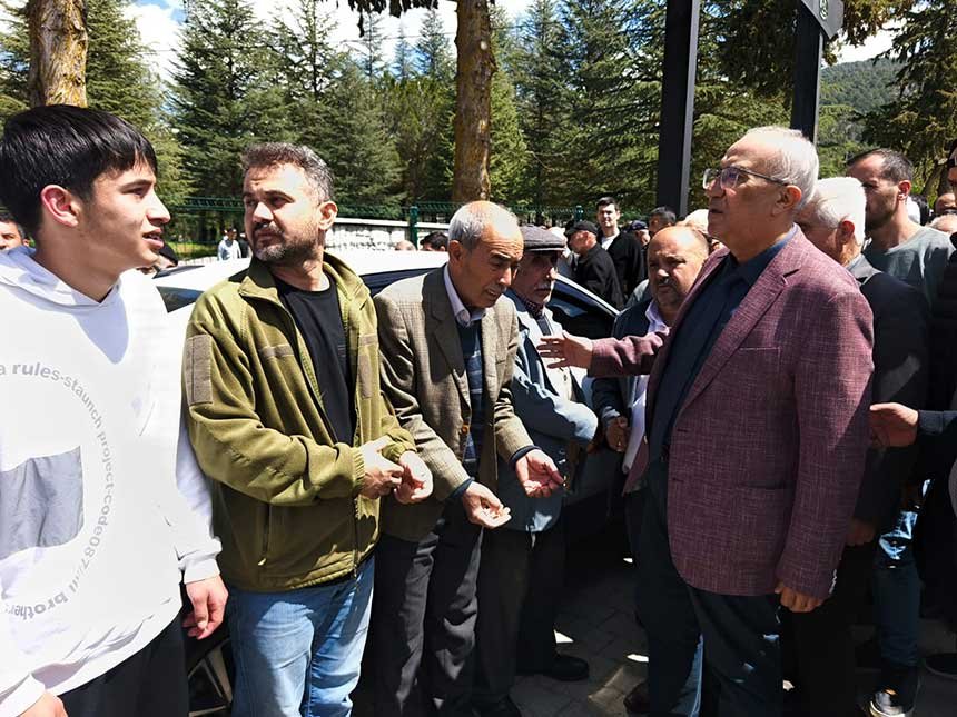 Baskan Arslandan Gencer Ailesine Taziye Ziyareti 3