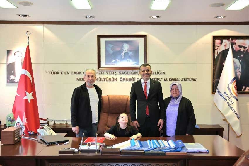 Baskan Bulent Nuri Cavusoglu Koltugunu Cocuklara Devretti 5