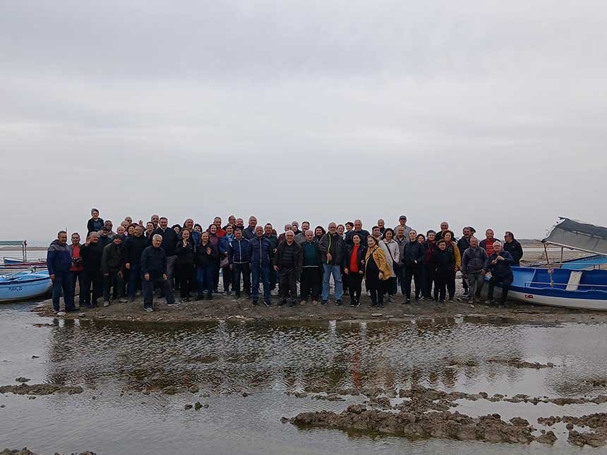 Bmiden Isikli Golunde Erken Tekne Turu Iznine Tepki Nilufer Cicekleri Henuz Acmadi 2