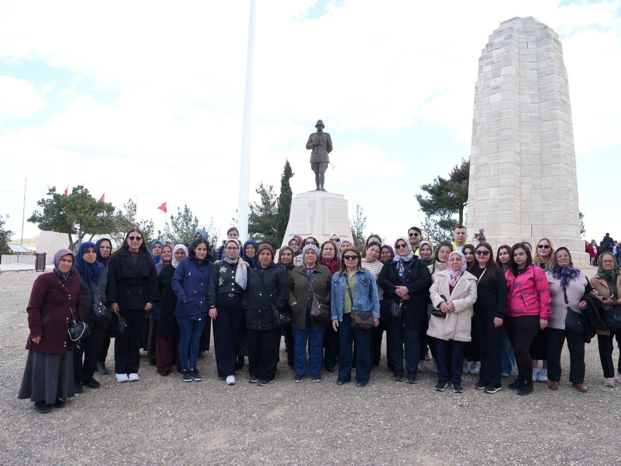 Büyükşehir’den Çallı Kadınlara Çanakkale Yolculuğu (5)