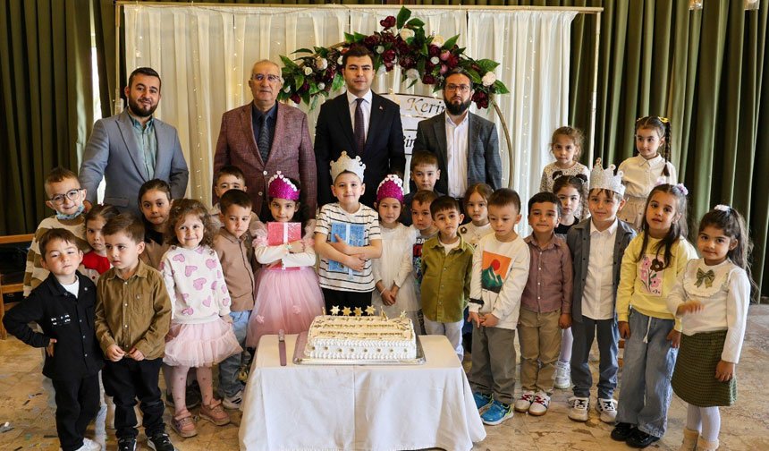 Camelide Minik Ogrencilerin Kuran I Kerime Gecis Heyecani Duzenlenen Torenle Taclandi 2