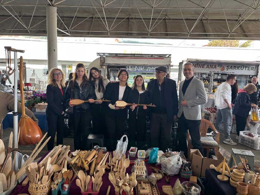 Camelinin Sakin Sehir Yolculugu Ogrencilerin Projesine Konu Oldu 1