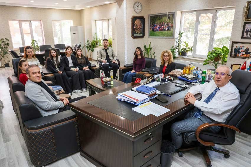 Camelinin Sakin Sehir Yolculugu Ogrencilerin Projesine Konu Oldu 4